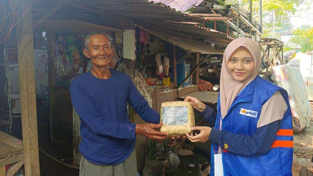Sinergi Kebaikan, HerBI dan DT Peduli Salurkan Hewan Qurban di Tiga Wilayah Jakarta  - Cover Image